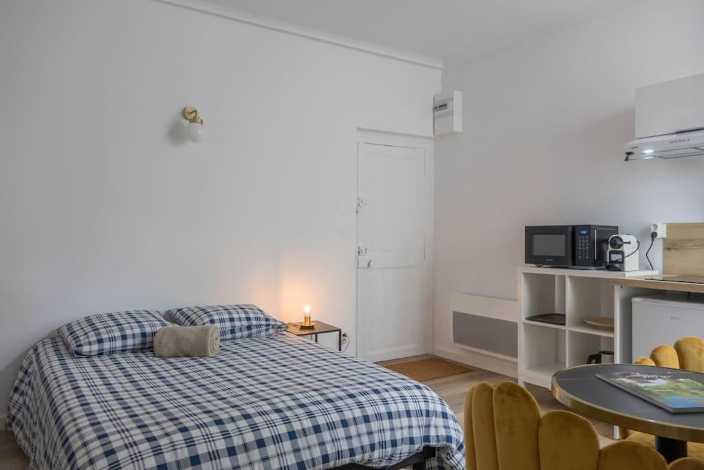 Appartement Studio Contemporain A Deux Pas De La Cathedrale à Orléans Extérieur photo